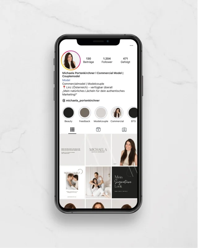 ✨ Instagram Feed Design für @michaela_portenkirchner ✨

Ein stimmiger Auftritt auf Instagram war Michaela besonders wichtig – darum haben wir ein visuelles Konzept entwickelt, das perfekt zu ihrem neuen Branding passt: natürlich, klar und mit Wiedererkennungswert. 🌿📸

Alle Vorlagen wurden in Canva erstellt, damit Michaela flexibel und eigenständig damit arbeiten kann – ganz ohne Design-Vorkenntnisse. 💪
So wird ihre Marke nicht nur sichtbar, sondern auch professionell erlebbar.

#instagramdesign #feedgestaltung #canvatemplates #brandingfürmodels #einzigartigdesign #grafikdesign #personalbranding #brandingagentur #sichtbarwerden #frauenimbusiness #authenticbranding #instagrambranding #einfachgestalten #canvaliebe